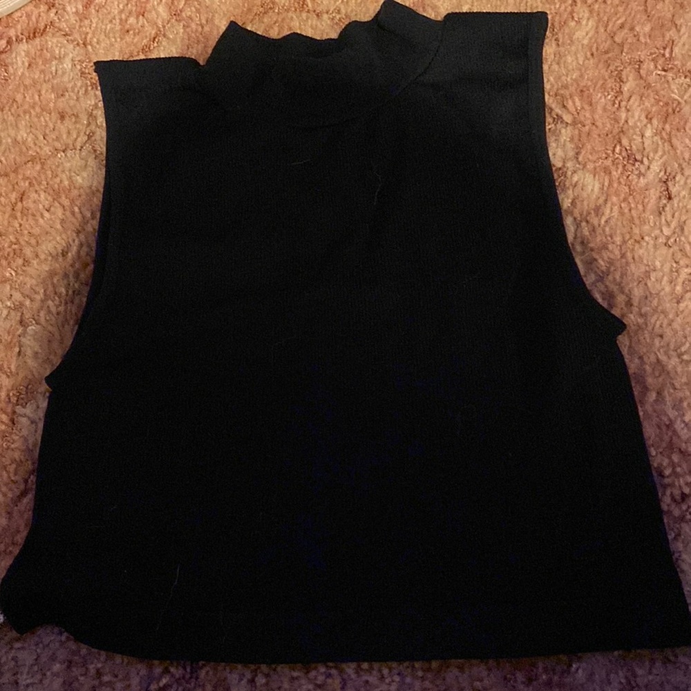 Turtle neck crop top tank